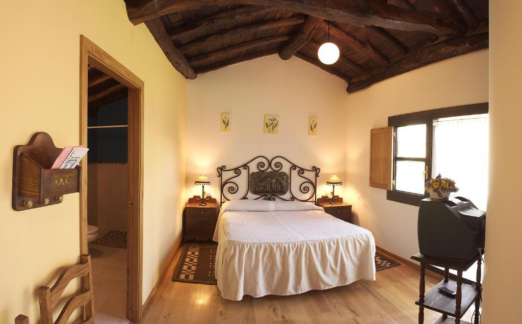 Casa Lucas Guest House Arzúa Стая снимка