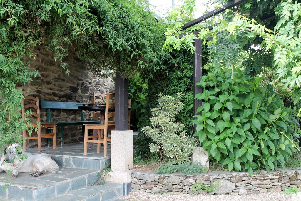 Casa Lucas Guest House Arzúa Екстериор снимка